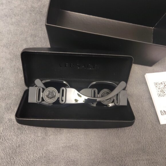 Versace biggie sunglasses new - Picture 7 of 9